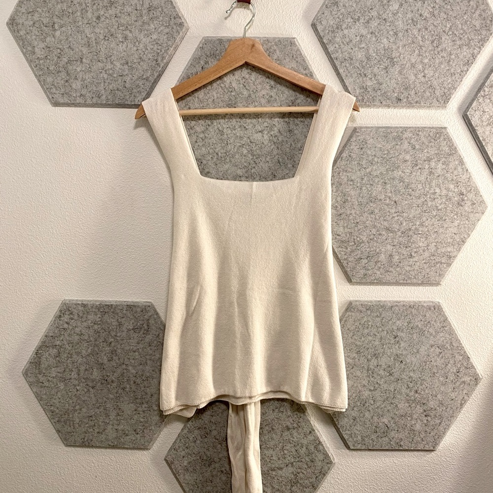 XL White LOFT Tank Top with Back Tie